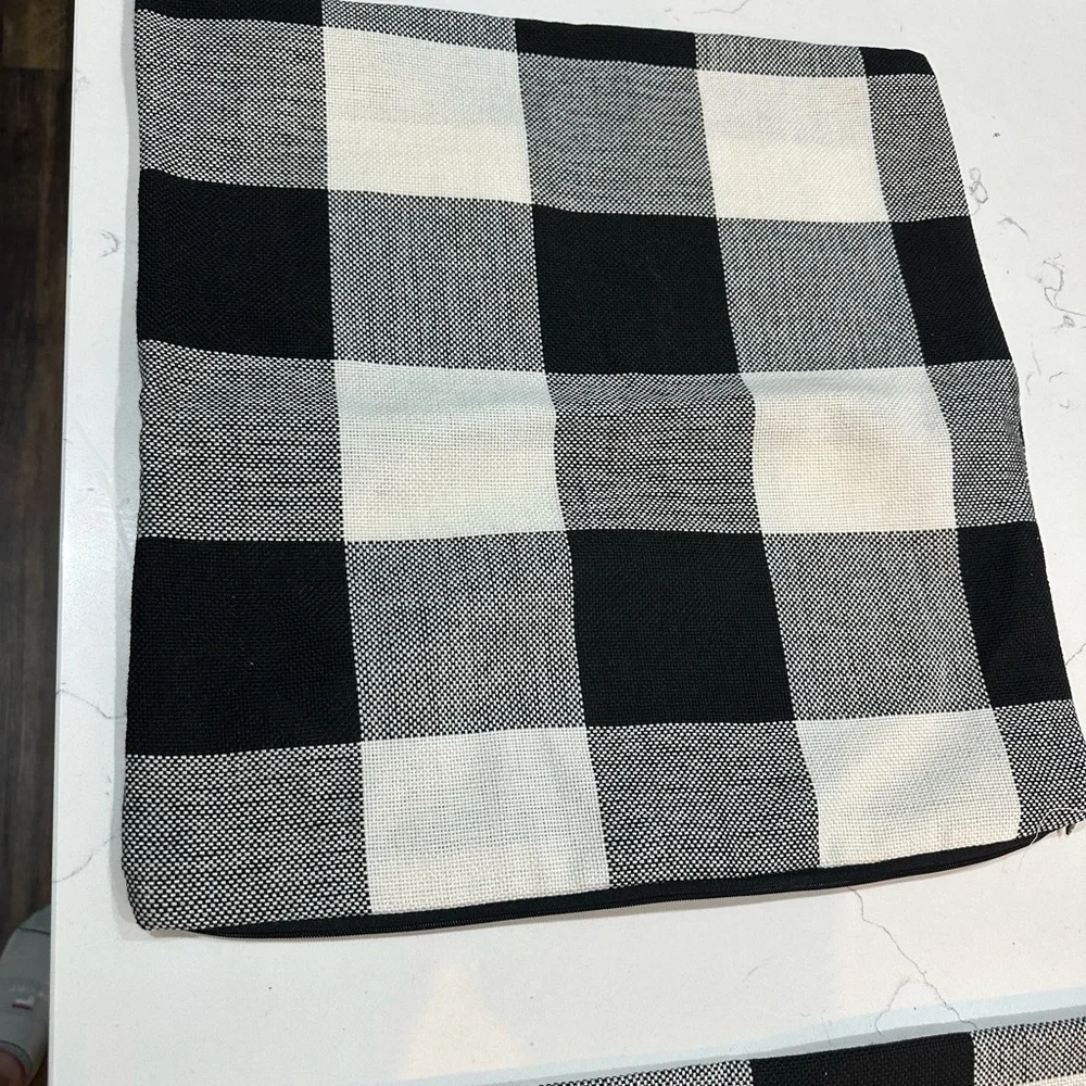 Pillowcase Decorative Black and White Checkered Fabric Pillowcase (3)